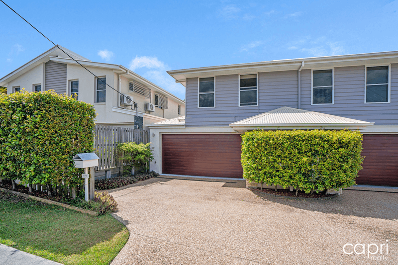 1/5 Ashton Street, LABRADOR, QLD 4215