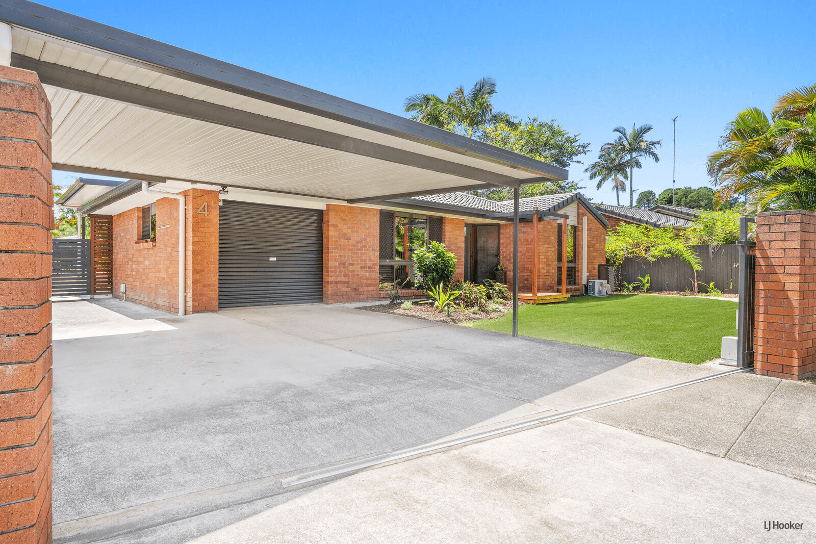 4 Balsa Street, Elanora, QLD 4221