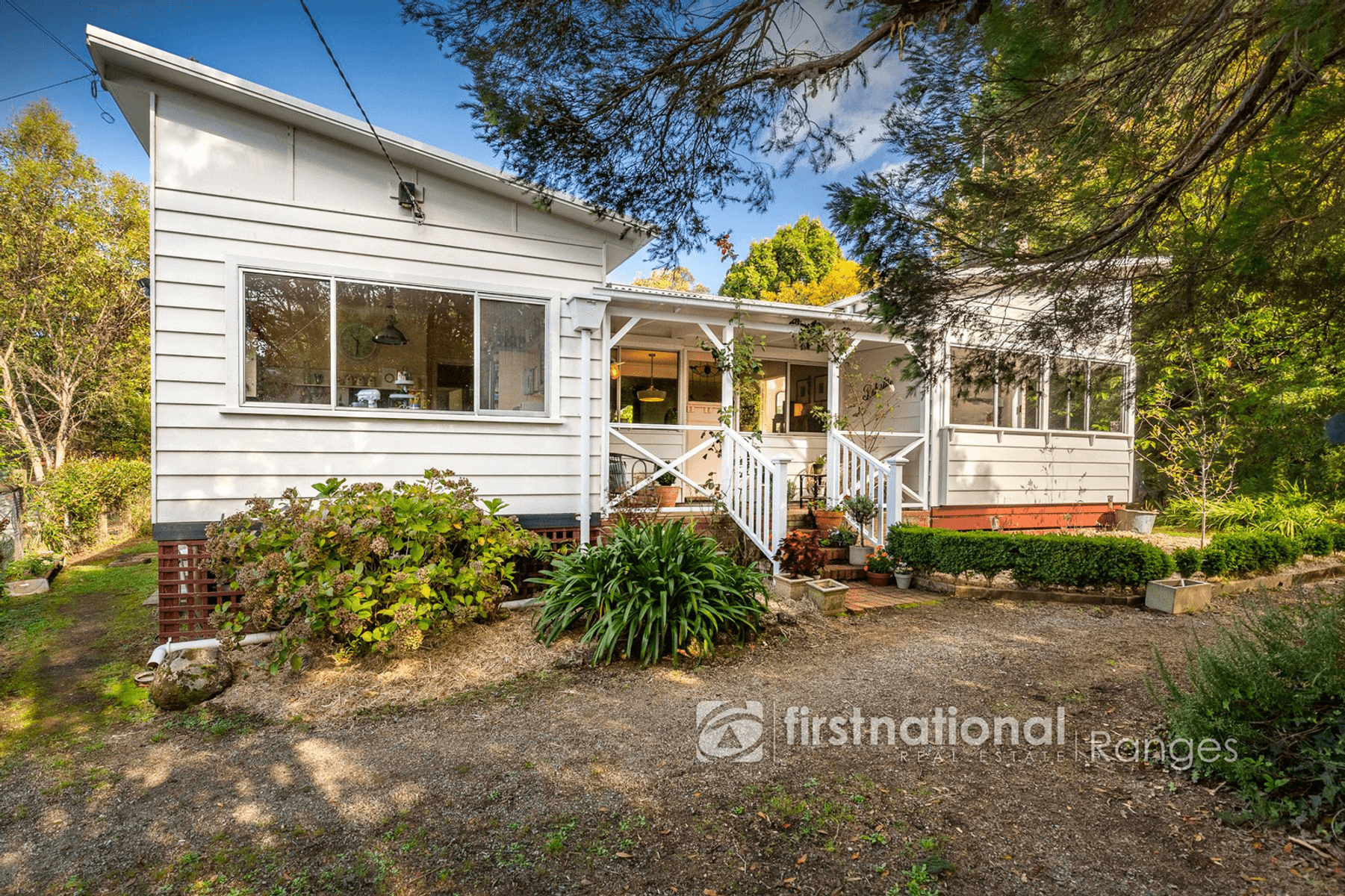 2 Royal Parade, EMERALD, VIC 3782