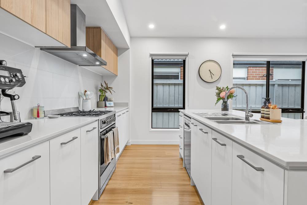 16 Milne Street, Sunbury, VIC 3429