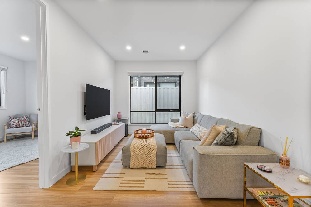 16 Milne Street, Sunbury, VIC 3429