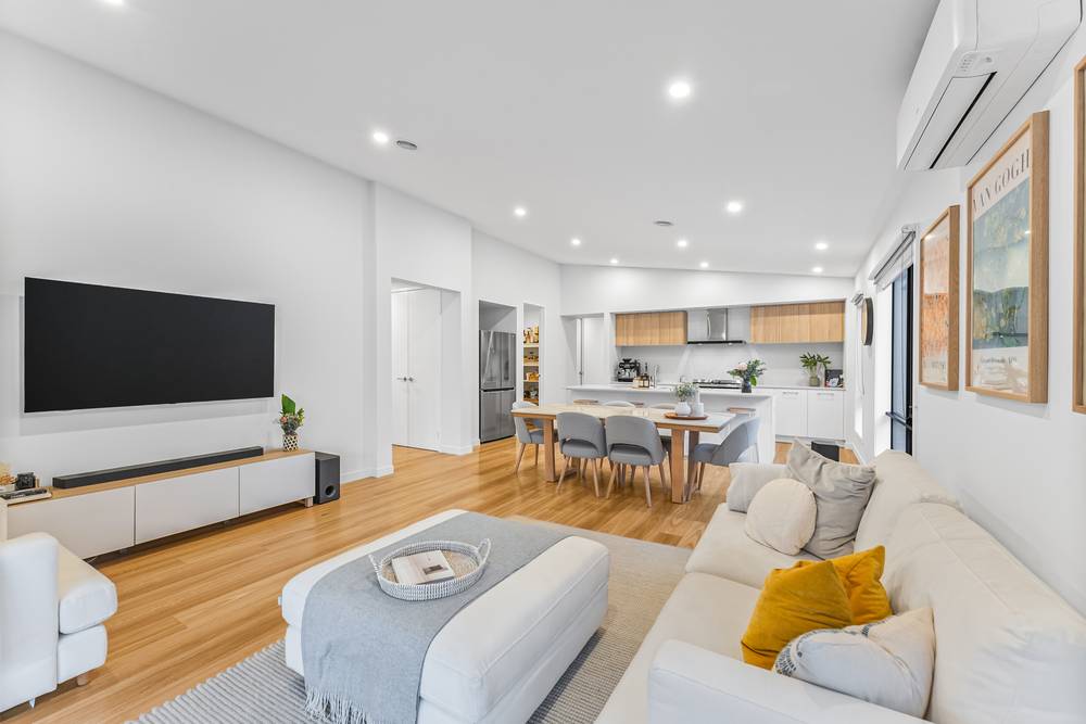 16 Milne Street, Sunbury, VIC 3429