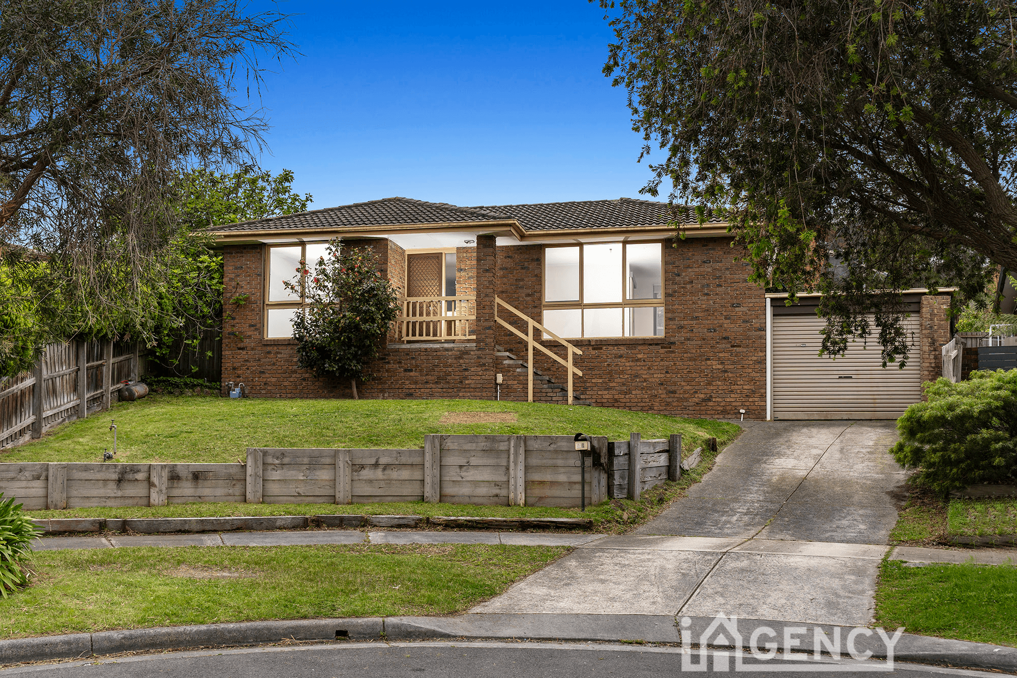 6 Barker Court, ENDEAVOUR HILLS, VIC 3802