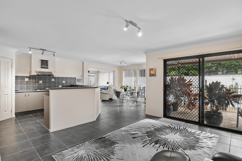 2 Spotted Gum Close, Hamlyn Terrace, NSW 2259