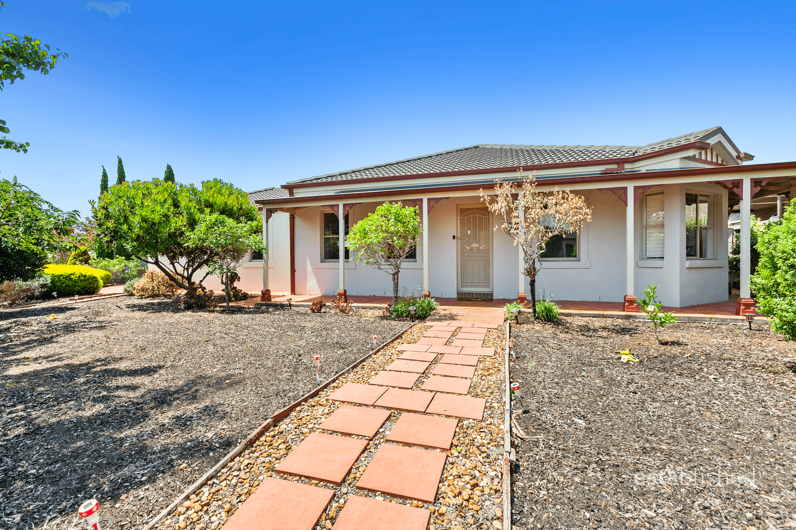 31 Fuchsia Crescent, POINT COOK, VIC 3030
