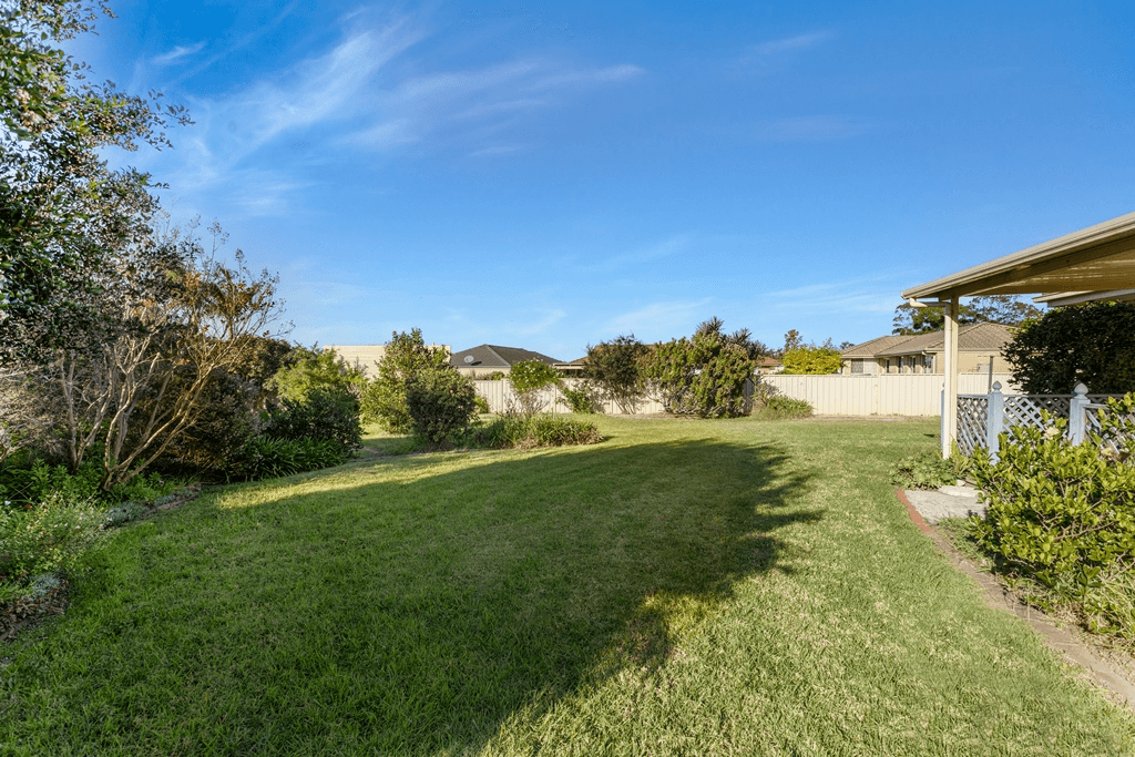 13 Flanagan Court, WORRIGEE, NSW 2540