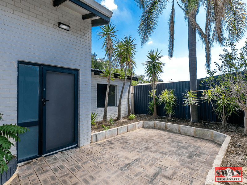 8 Woodbridge Cl, Swan View, WA 6056