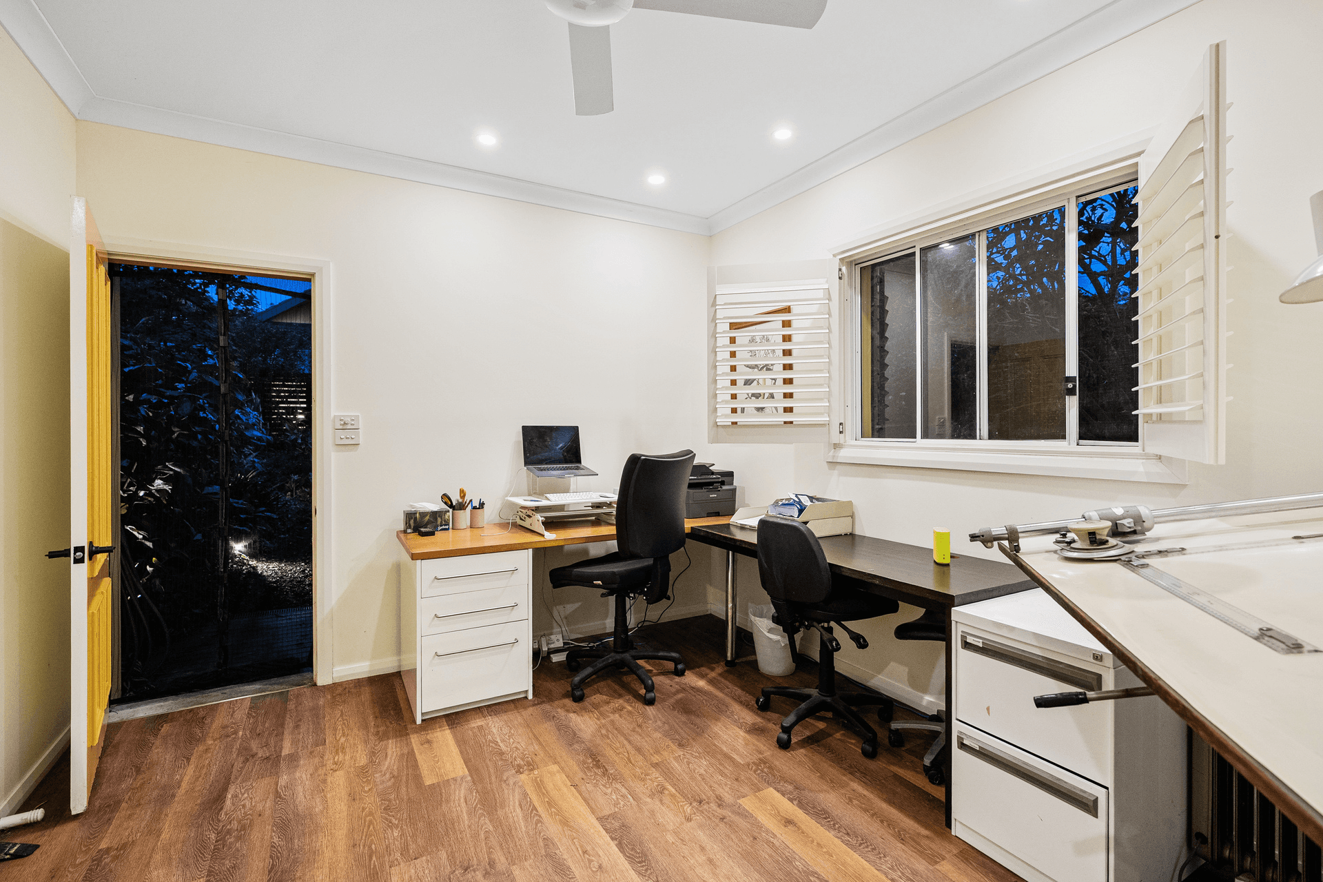 21 Lavinia Street, Forresters Beach, NSW 2260