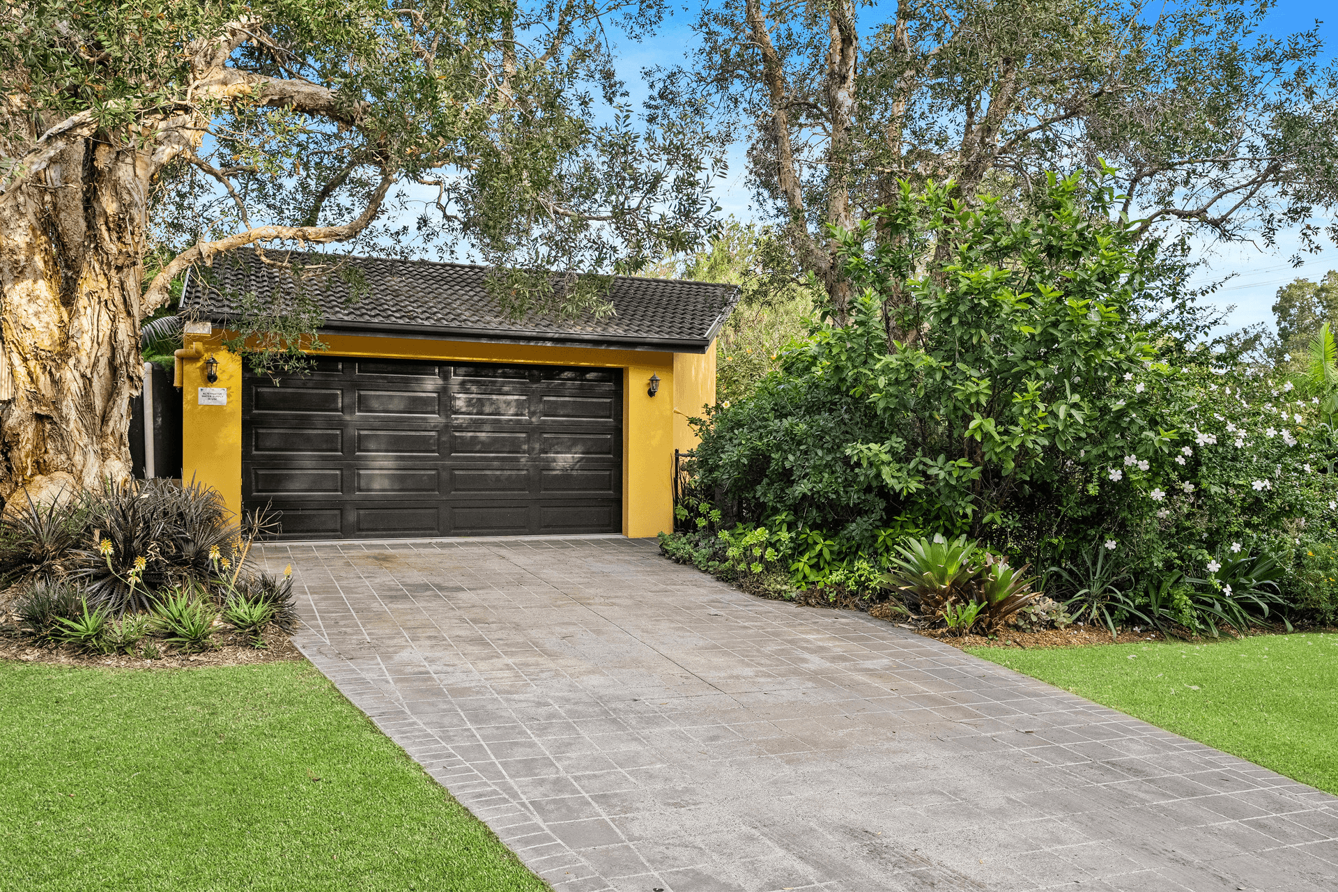 21 Lavinia Street, Forresters Beach, NSW 2260