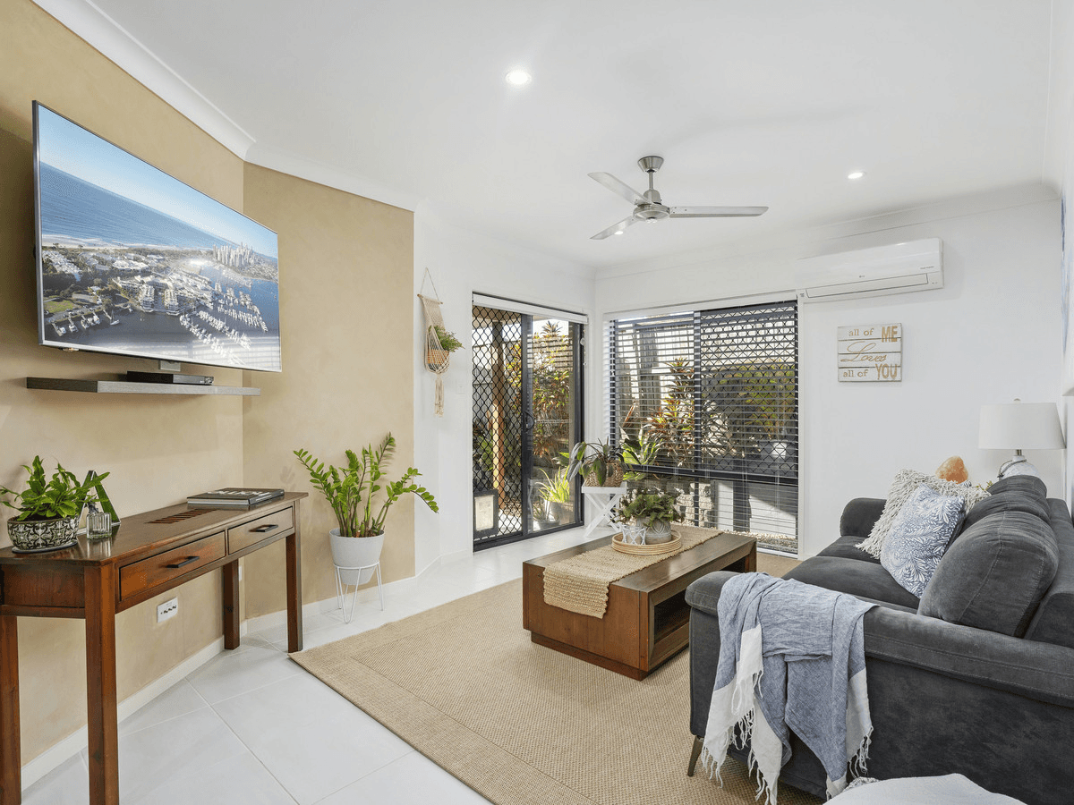 2/59 Hawkesbury Avenue, PACIFIC PINES, QLD 4211