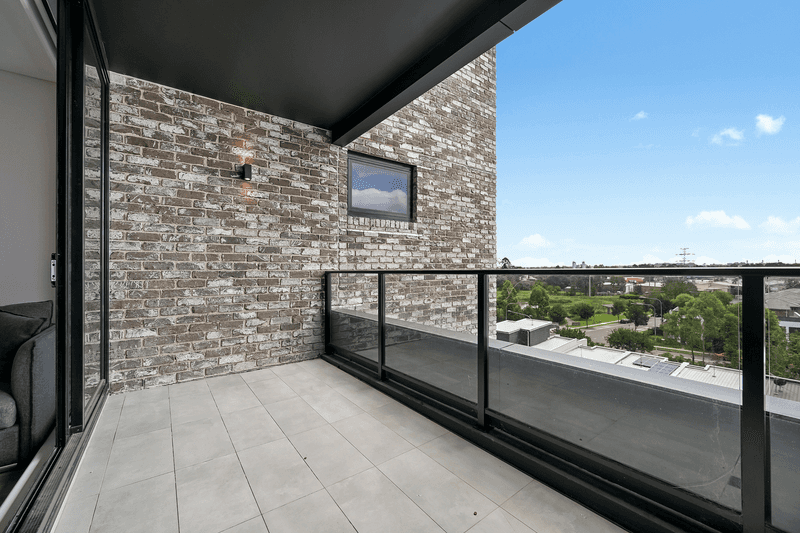507/2C Lord Sheffield Circuit, Penrith, NSW 2750