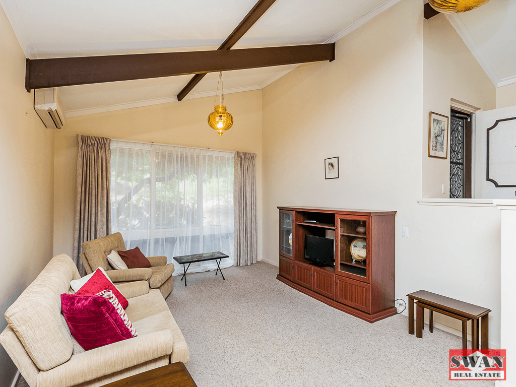 4 Tunnel Rd, Swan View, WA 6056