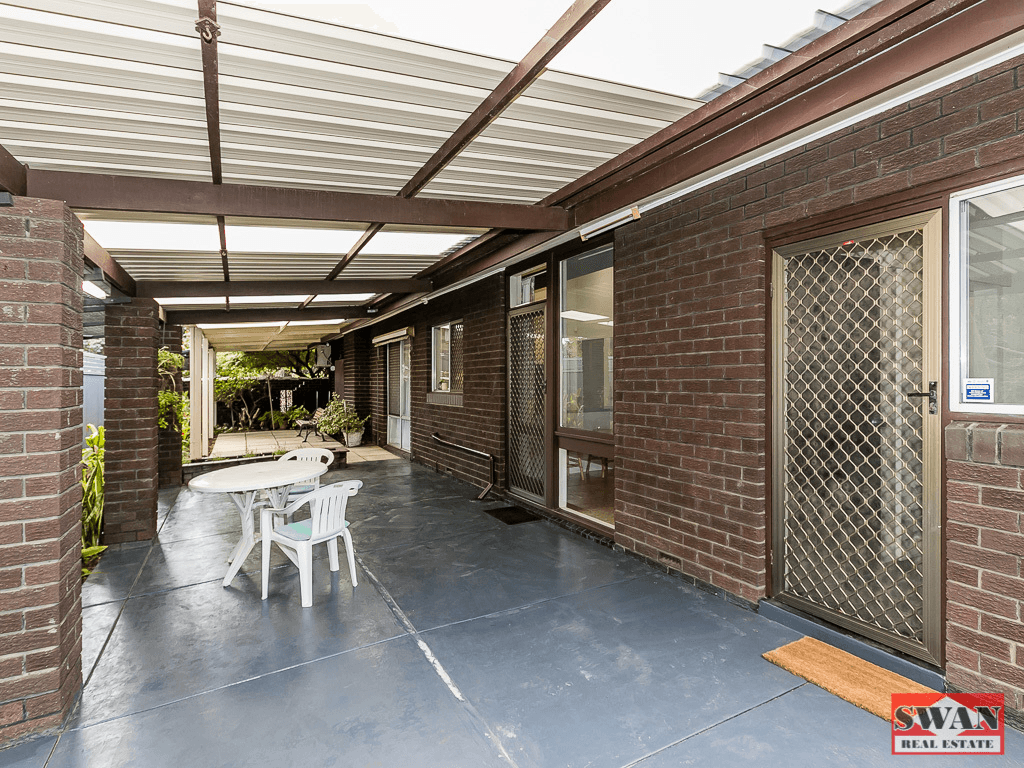 4 Tunnel Rd, Swan View, WA 6056