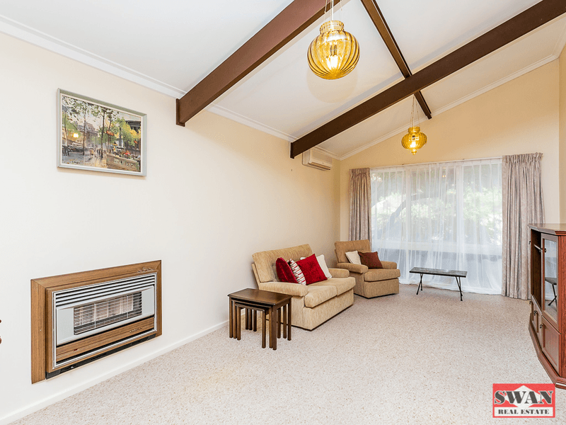 4 Tunnel Rd, Swan View, WA 6056