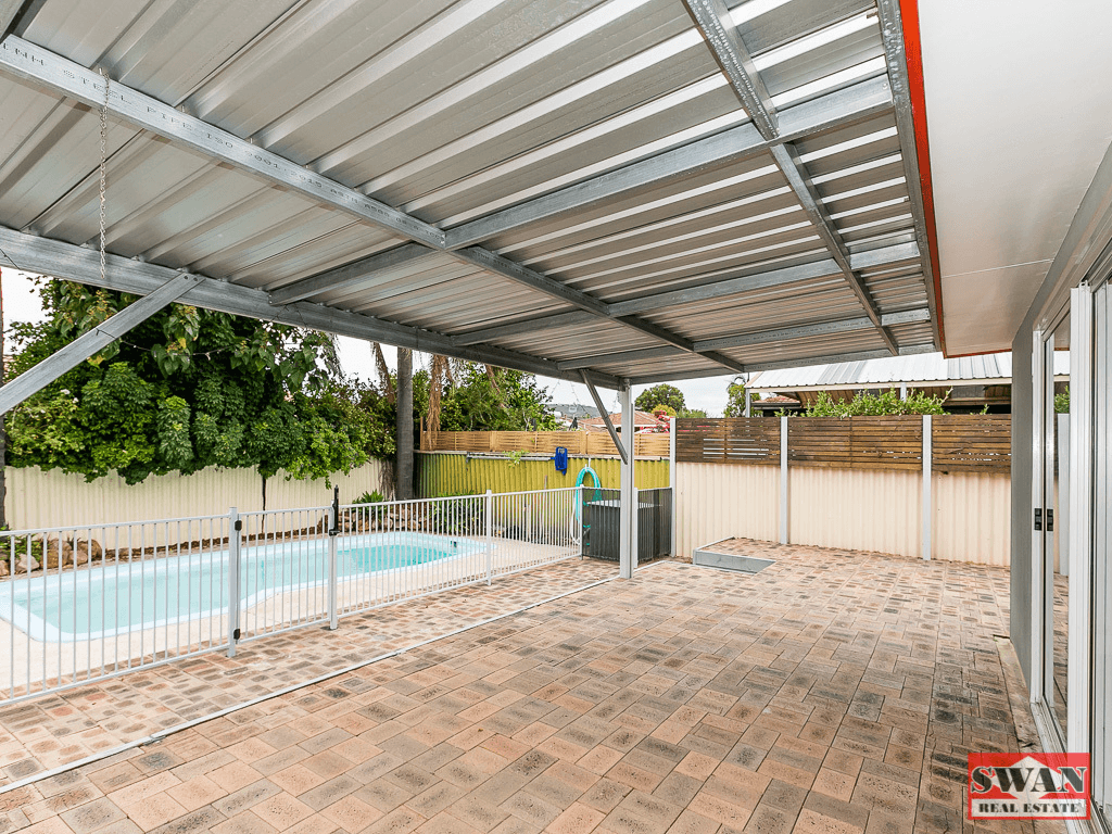 30 Marlboro Rd, Swan View, WA 6056