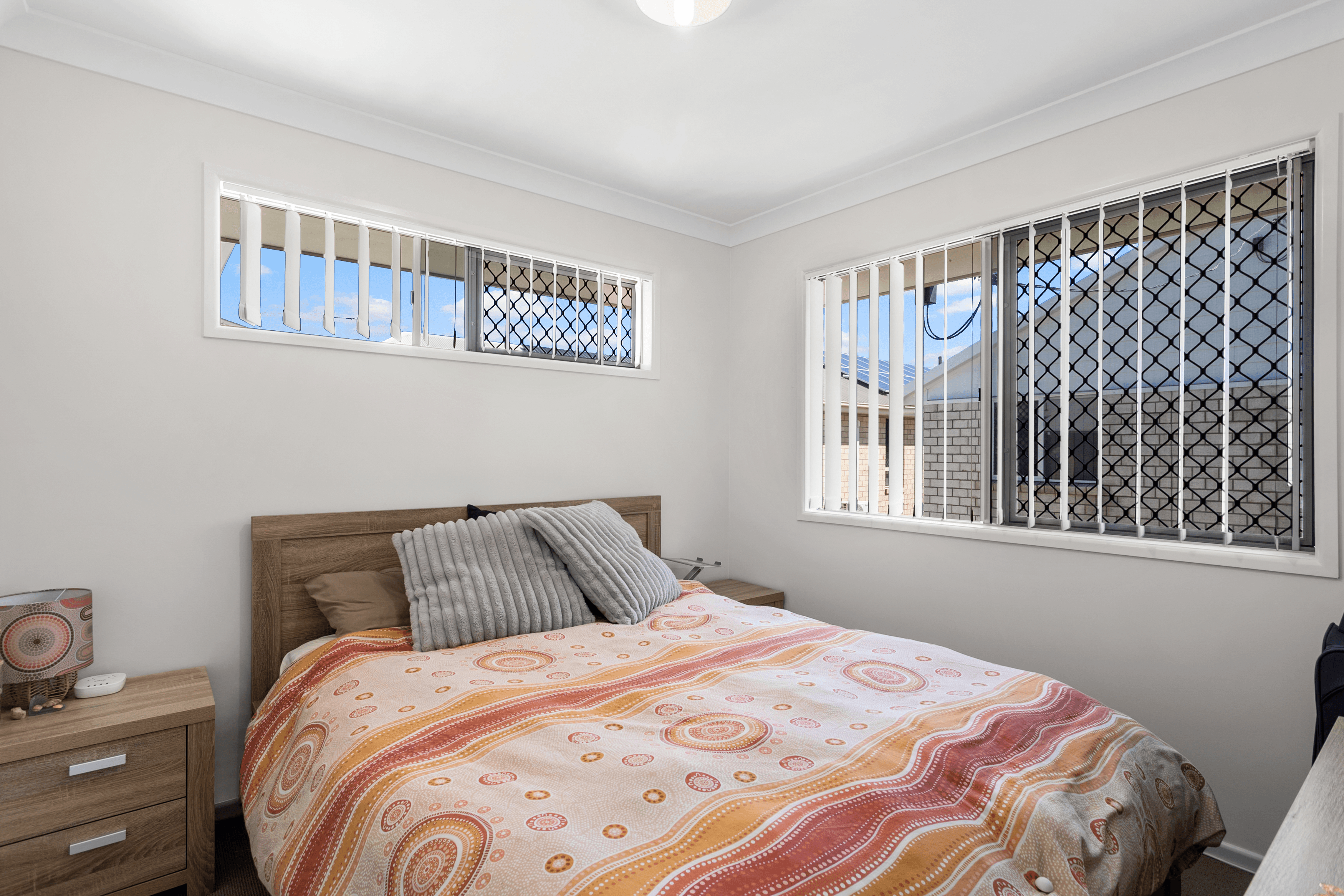 3 Bailey Street, WOODY POINT, QLD 4019