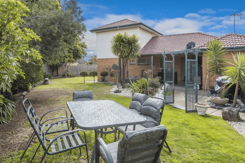 4 Forrest Street, SUNBURY, VIC 3429