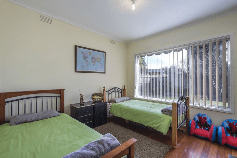 4 Forrest Street, SUNBURY, VIC 3429