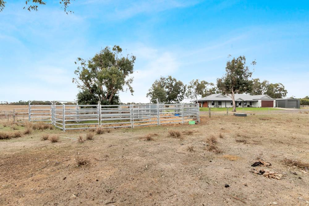 402 Leitch Road, WOKALUP, WA 6221