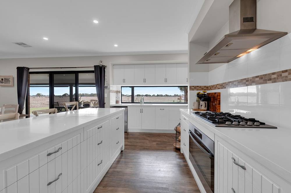 402 Leitch Road, WOKALUP, WA 6221
