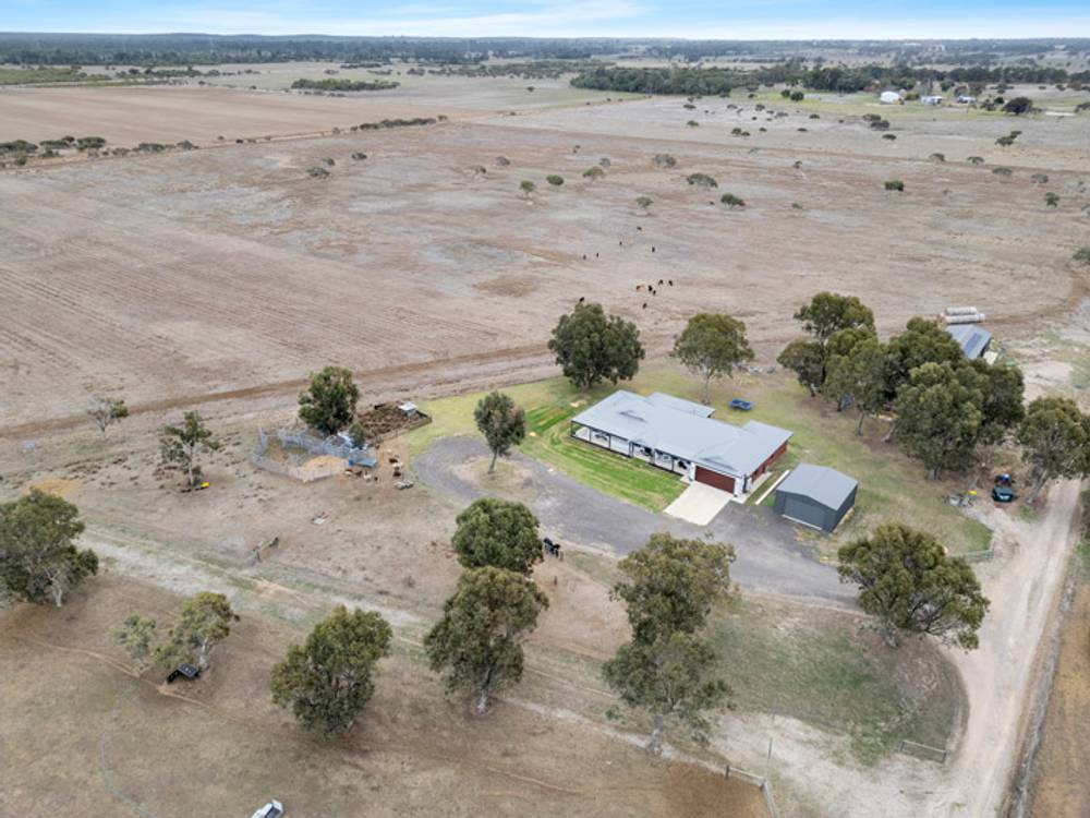 402 Leitch Road, WOKALUP, WA 6221