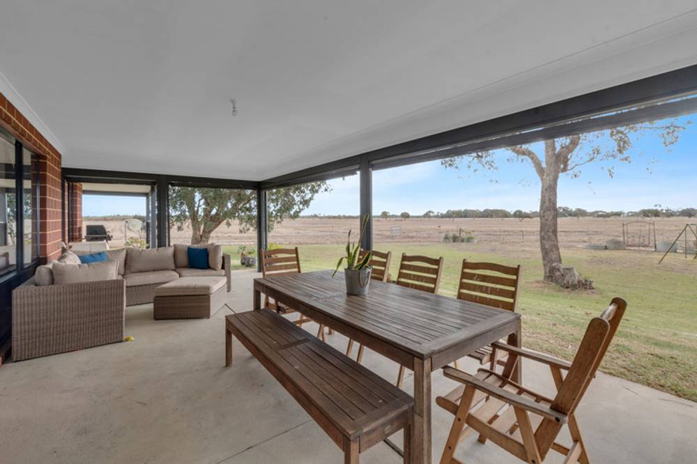 402 Leitch Road, WOKALUP, WA 6221
