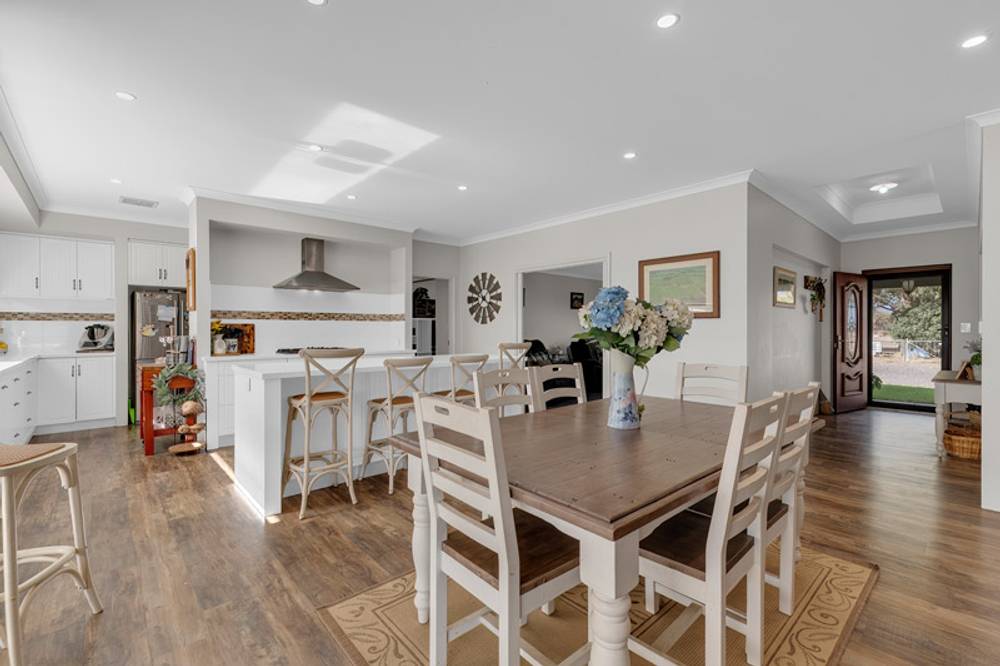 402 Leitch Road, WOKALUP, WA 6221