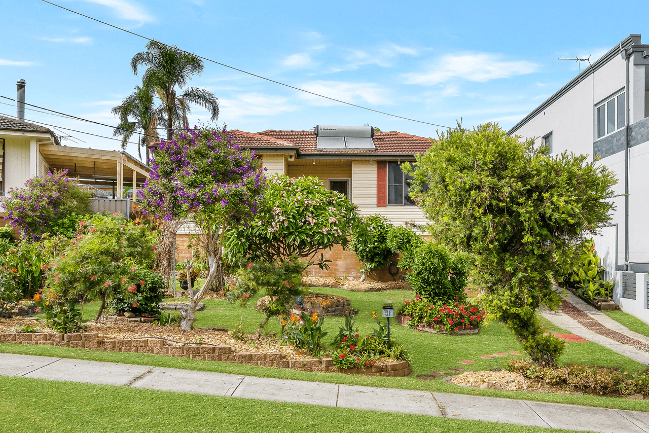 41 Russell Street, MOUNT PRITCHARD, NSW 2170