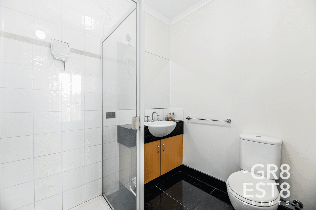 26 Sallybrook Cct, NARRE WARREN, VIC 3805