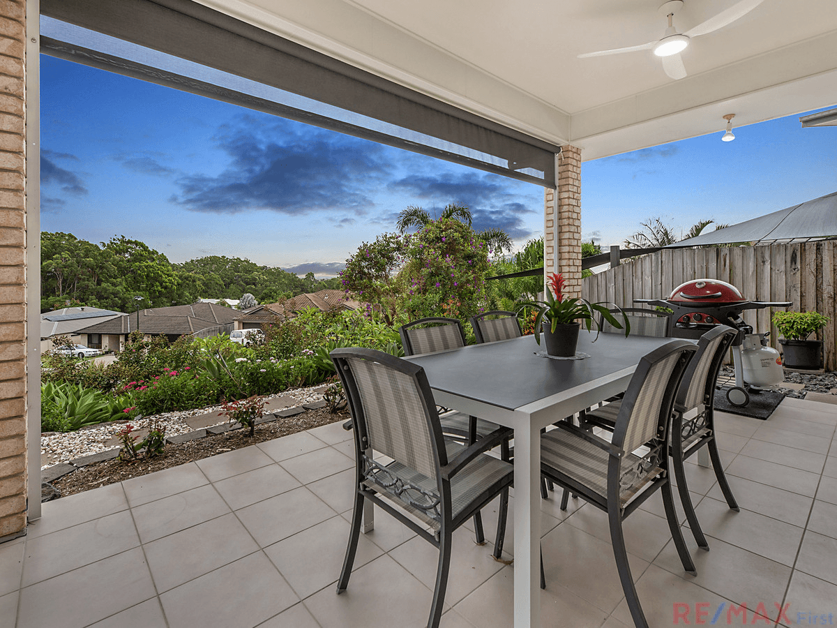 8 Parkhill Court, LITTLE MOUNTAIN, QLD 4551