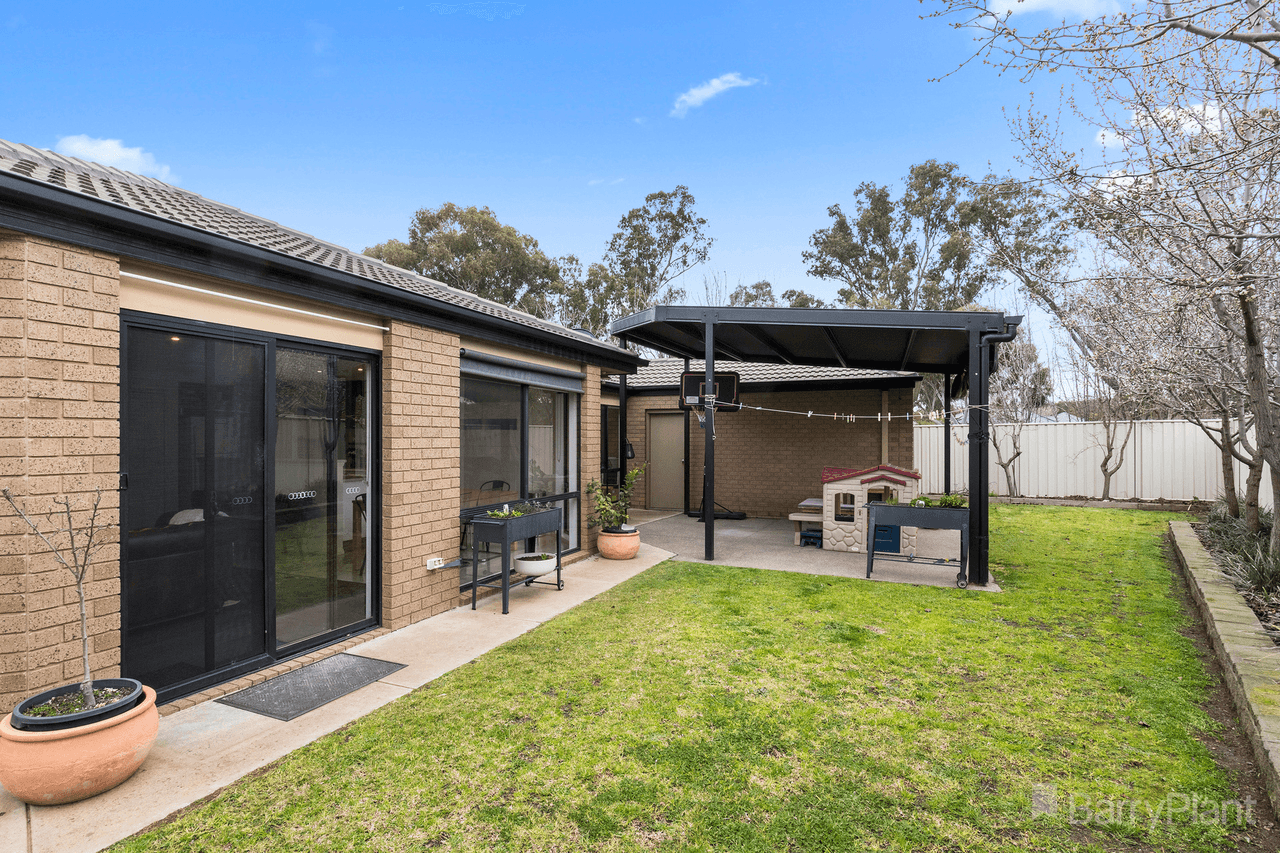 55 Brentwood Boulevard, Strathfieldsaye, VIC 3551