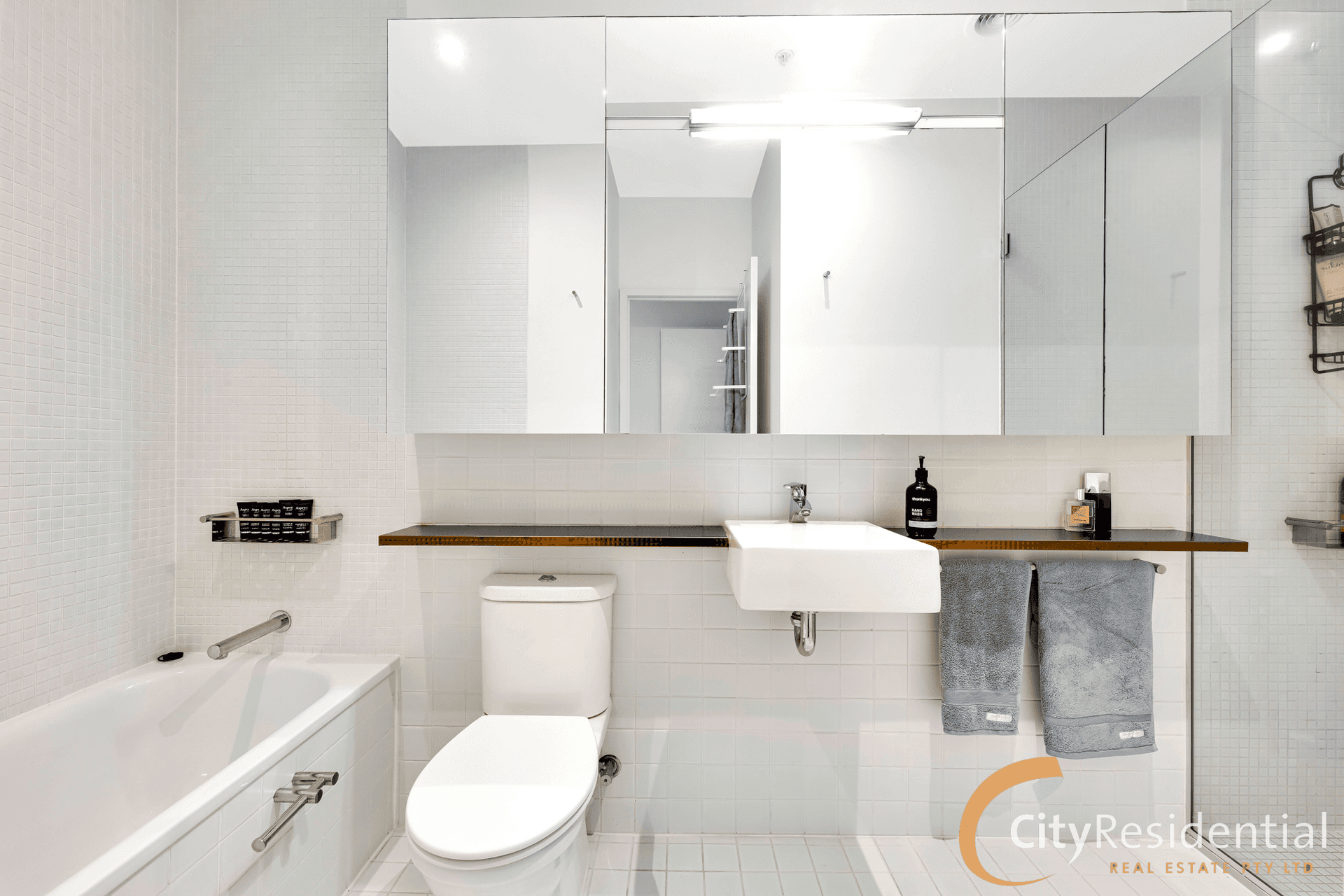 1805/8 Waterview Walk, Docklands, VIC 3008