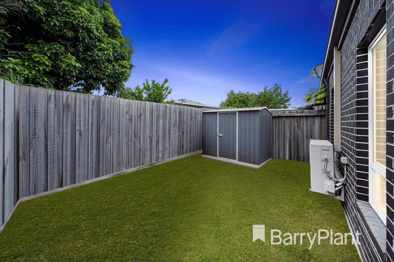 1/2 Retreat Place, Werribee, VIC 3030