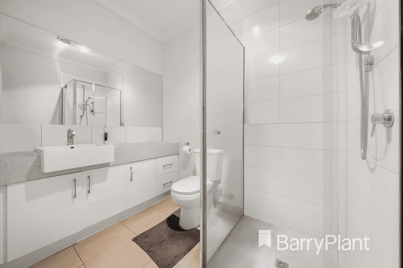 1/2 Retreat Place, Werribee, VIC 3030