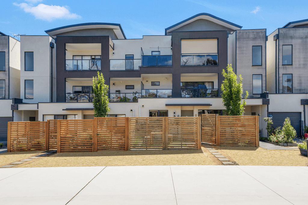 9 Lilliana Boulevard, CARRUM DOWNS, VIC 3201