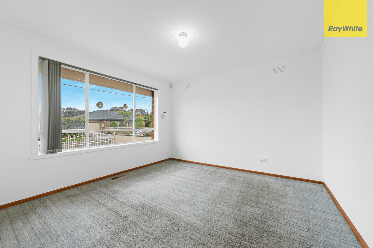 2a Cowper Avenue, ST ALBANS, VIC 3021