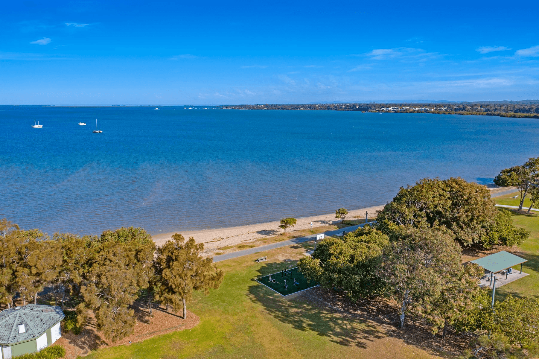 10 Willmott Street, VICTORIA POINT, QLD 4165