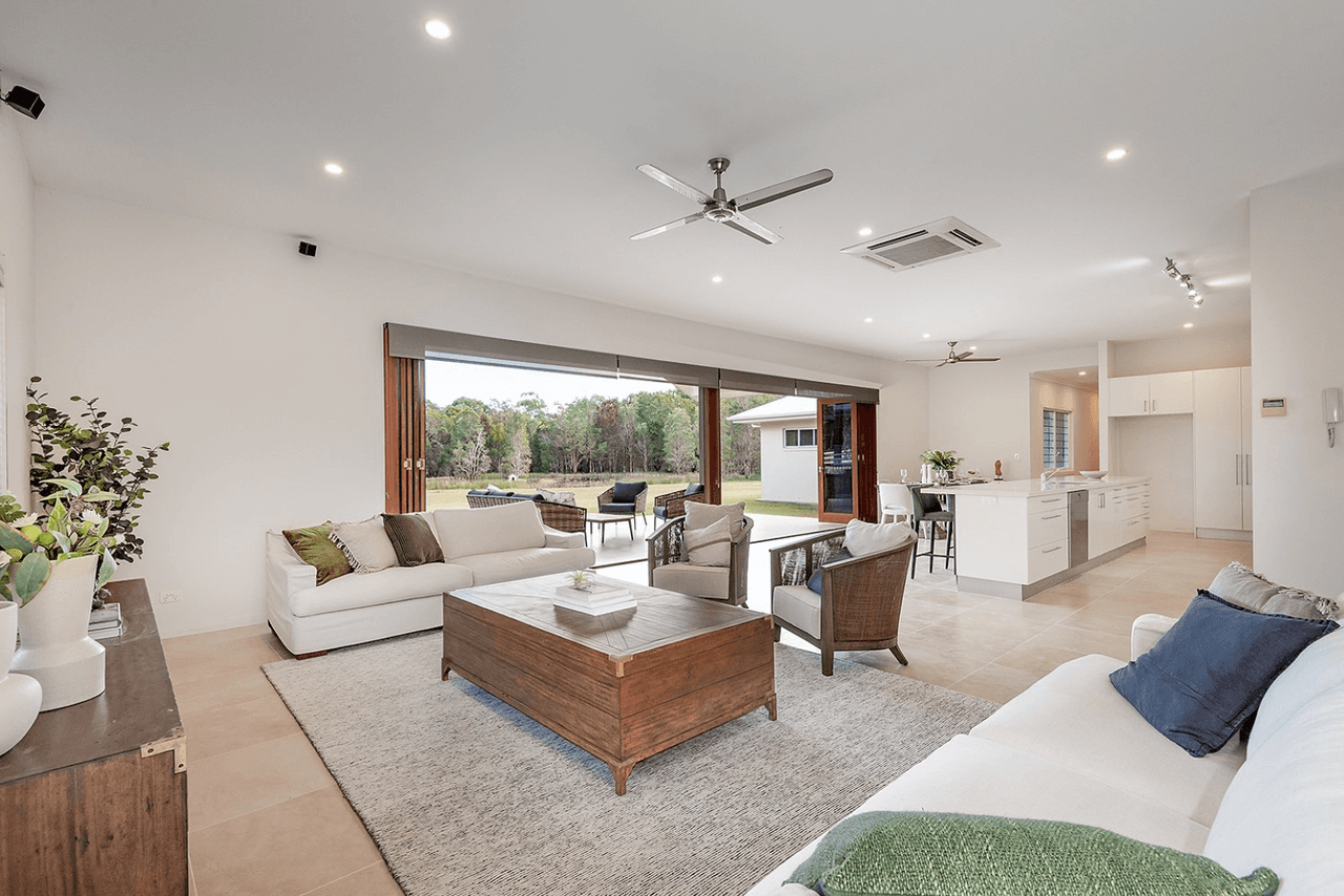 101 Silverwood Drive, COOROIBAH, QLD 4565