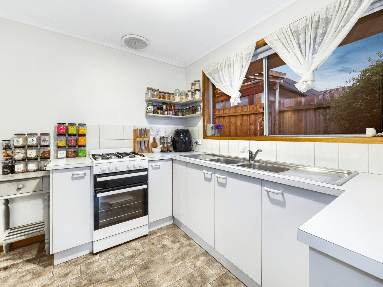 61 Willora Crescent, CRANBOURNE WEST, VIC 3977