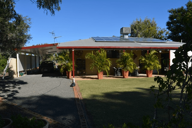 40 Gidyea Street, BARCALDINE, QLD 4725