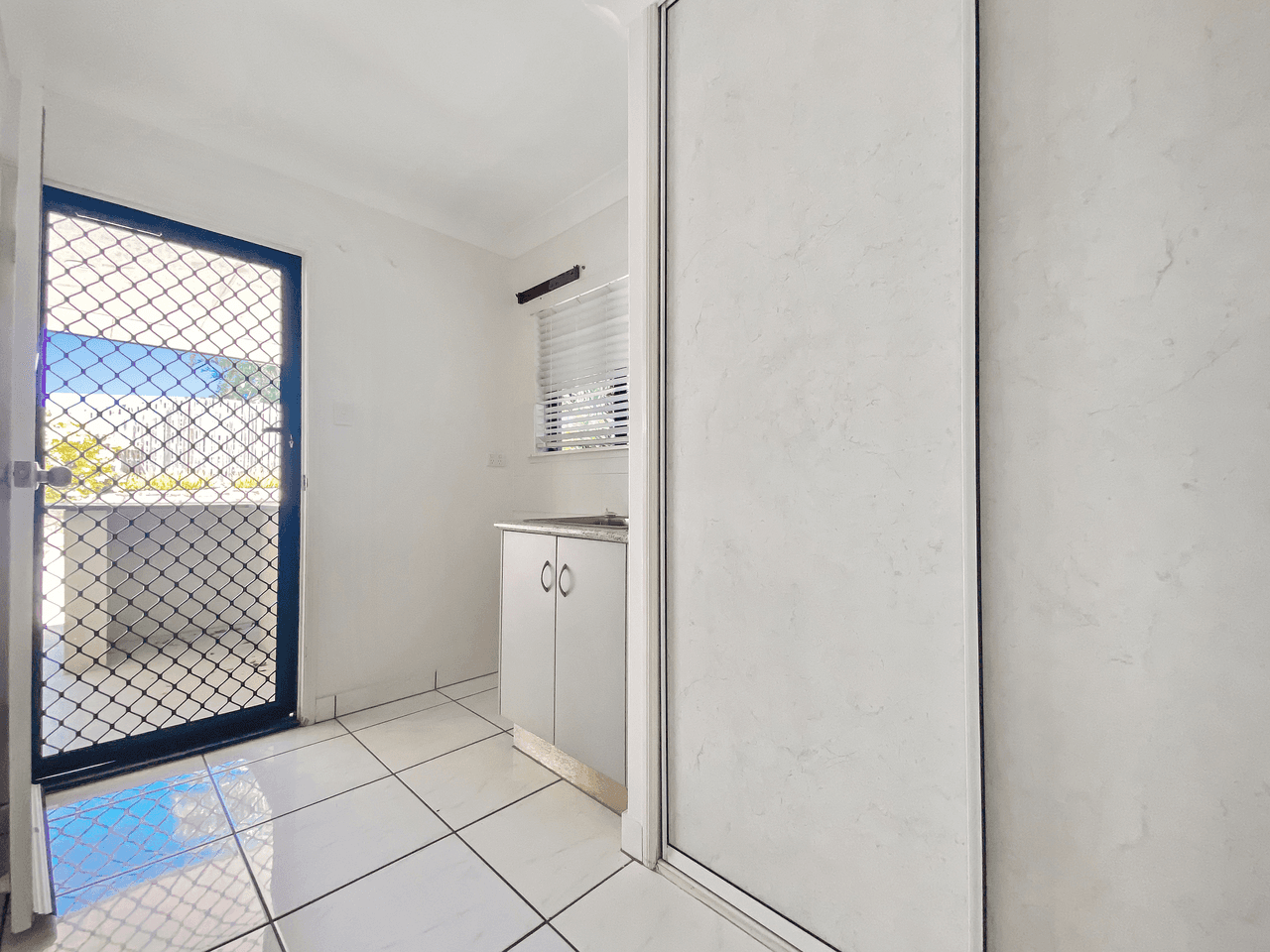 25 Brooksfield Drive, SARINA BEACH, QLD 4737