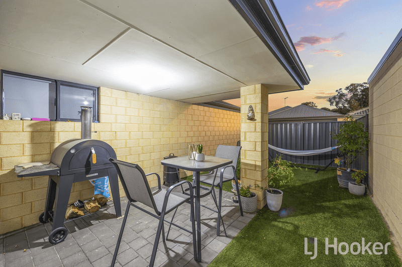 7 Dunk Street, YANCHEP, WA 6035