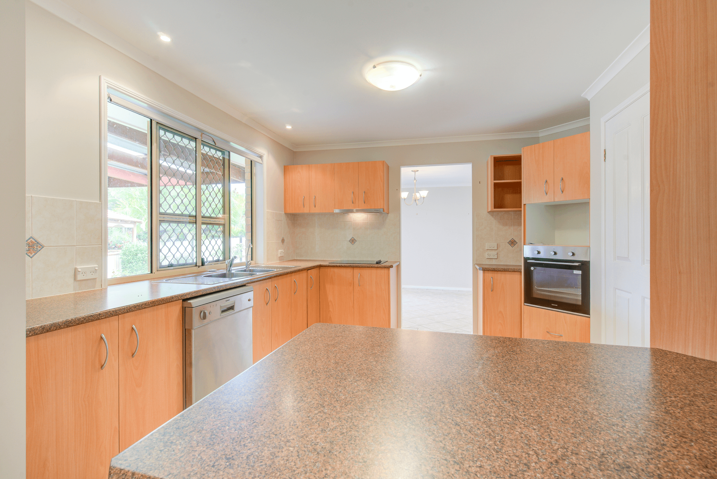 12 Wallaroo Court, CAPALABA, QLD 4157