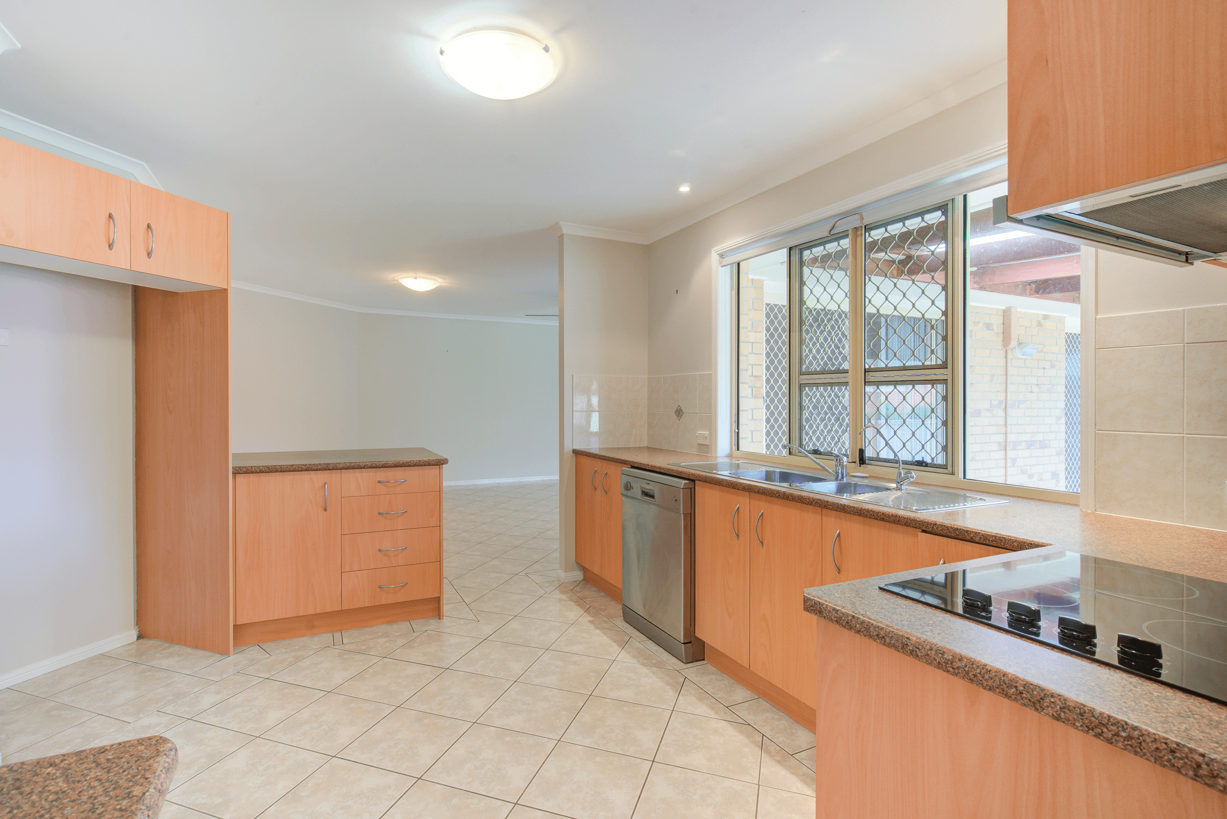 12 Wallaroo Court, CAPALABA, QLD 4157