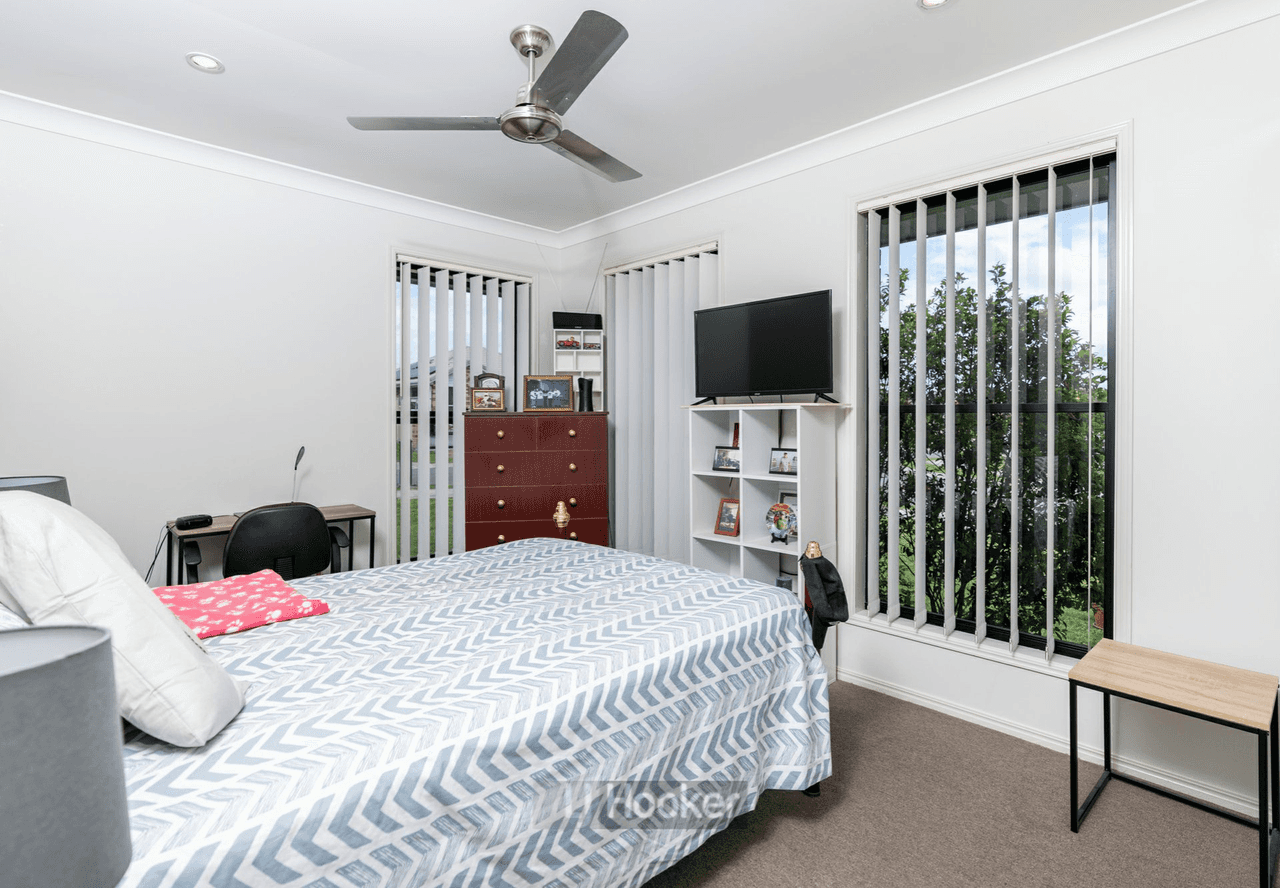 1/1 Luke Place, REDBANK, QLD 4301