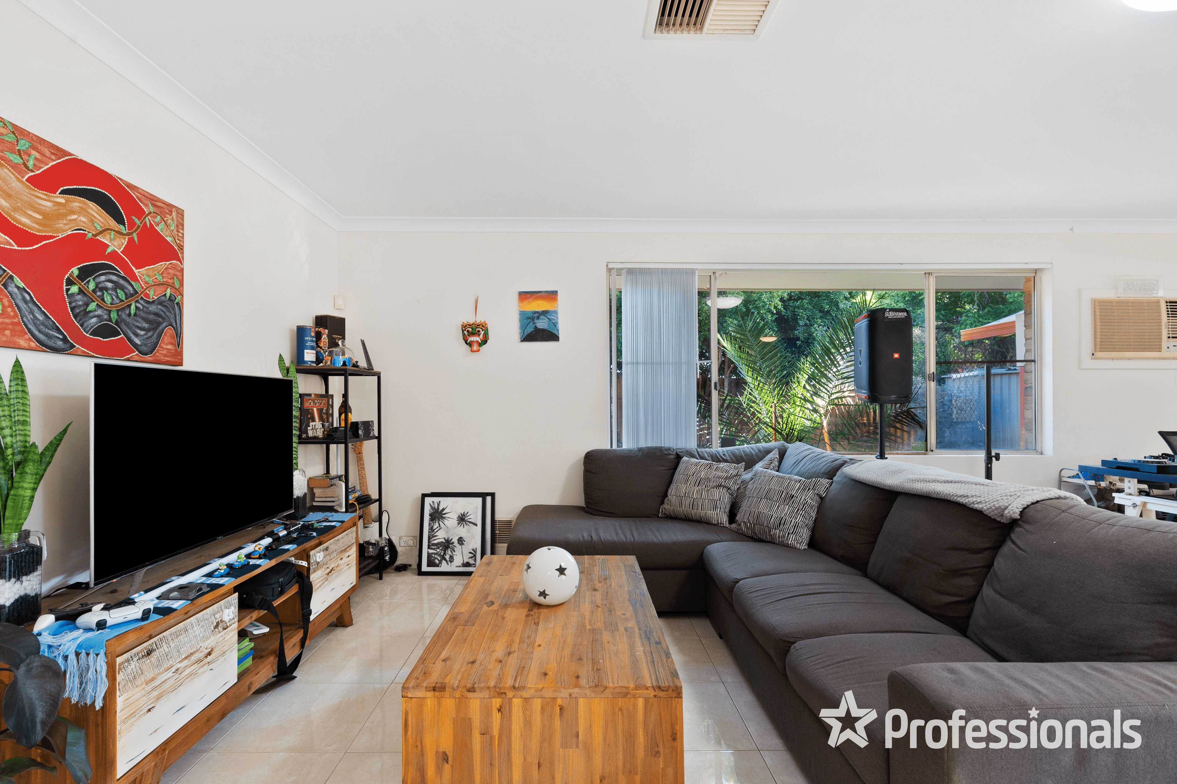 32 Napier Road, MARANGAROO, WA 6064