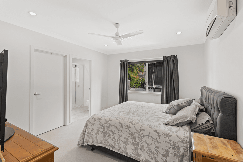 36 Parker Road, CANNONVALE, QLD 4802