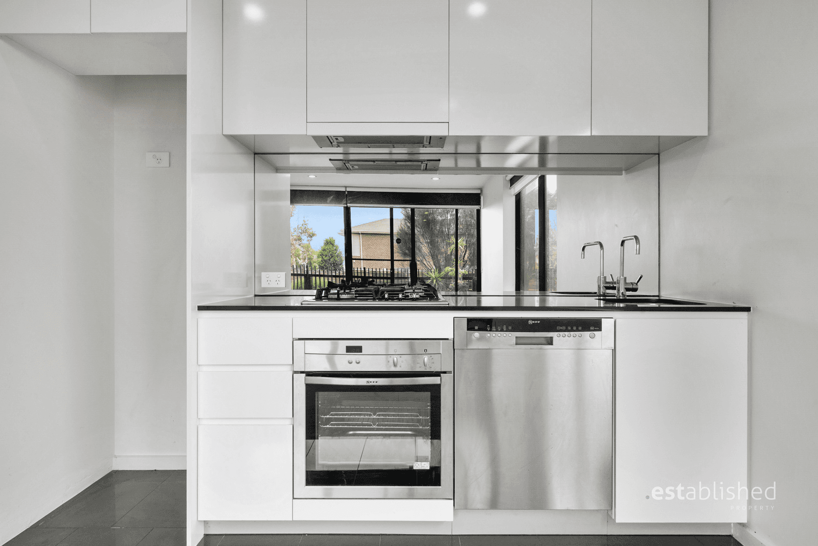 14/50 Catamaran Drive, WERRIBEE SOUTH, VIC 3030