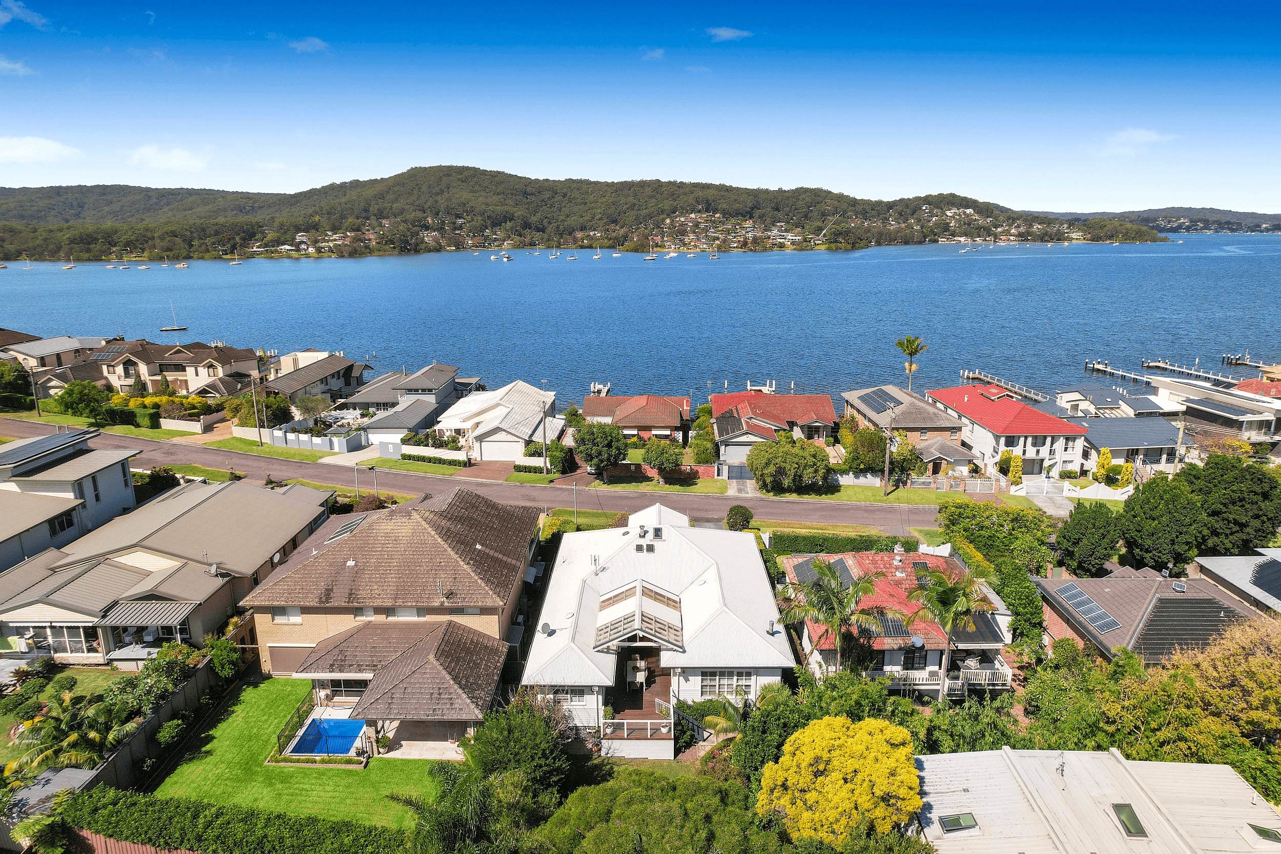 8 Caroline Street, EAST GOSFORD, NSW 2250