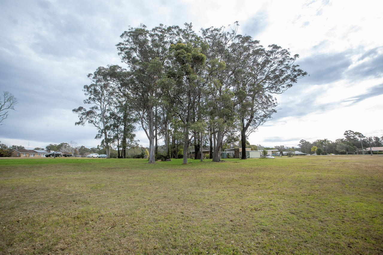 2 Kristanne Close, TAREE, NSW 2430